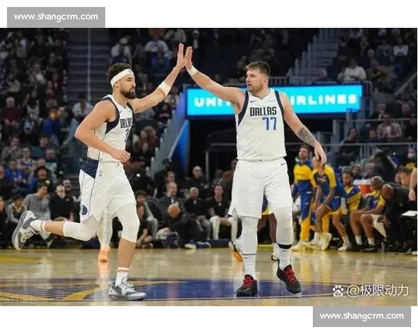 独行侠对决快船西部强强碰撞季后赛火花再起巨星博弈战术拉锯引爆焦点之夜